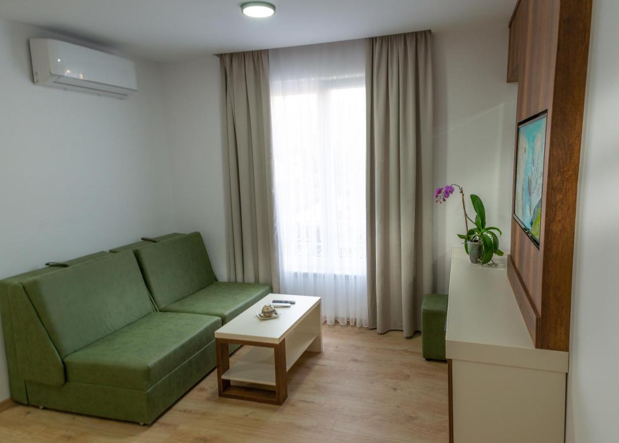 אוהריד Ribar Apartments מראה חיצוני תמונה